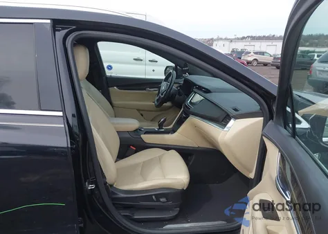 2018 Cadillac Xt5 Standard z USA, uszkodzony, nr VIN 1GYKNARS0JZ207676